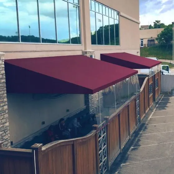 Cobertura Fixa de Lona Náutica em Bragança Paulista SP Cobertura Fixa de Lona Náutica em Bragança Paulista SP — Cobertura em quintal residencial coberto
