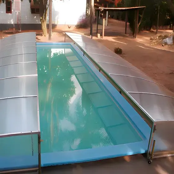 Cobertura Retrátil para Piscina em Bragança Paulista SP Cobertura Retrátil para Piscina em Bragança Paulista SP — Cobertura em passagem coberta entre ambientes
