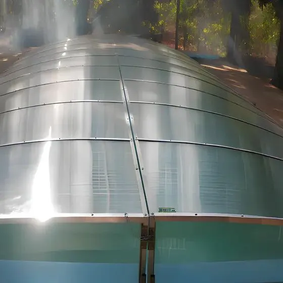 Cobertura Retrátil para Piscina em Bragança Paulista SP Cobertura Retrátil para Piscina em Bragança Paulista SP — Cobertura com calha lateral para escoamento