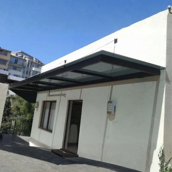 Coberturas de Vidro em Água Comprida, Bragança Paulista SP Coberturas de Vidro em Água Comprida, Bragança Paulista SP — Instalação em estacionamento