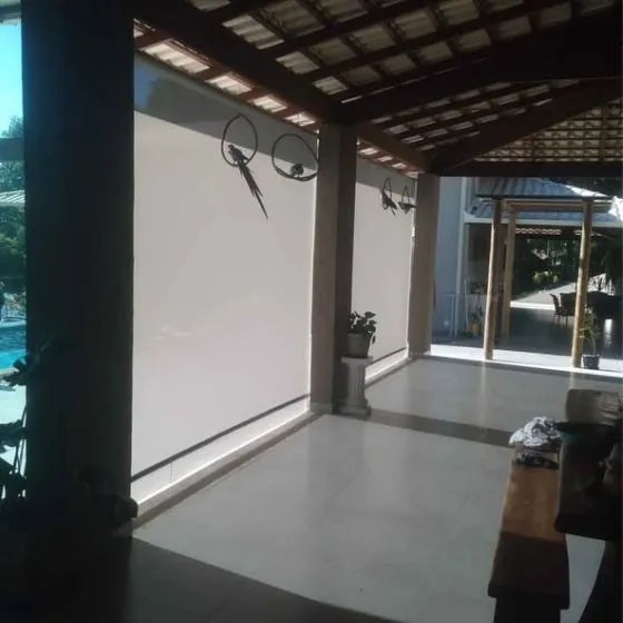Toldo Cortina de Tela Screen em Bragança Paulista SP — Cobertura em passagem coberta entre ambientes