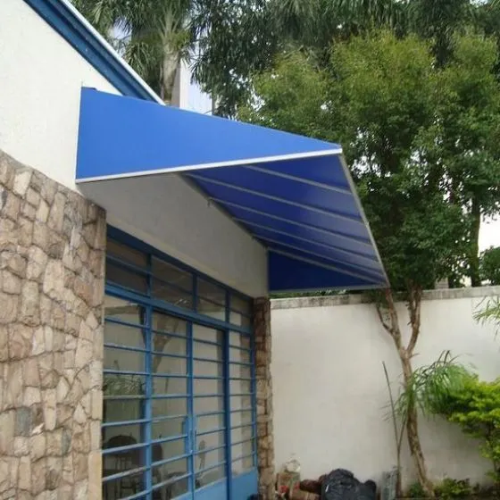 Toldo Fixo de Lona PVC em Bragança Paulista SP Toldo Fixo de Lona PVC em Bragança Paulista SP — Cobertura em passagem coberta entre ambientes