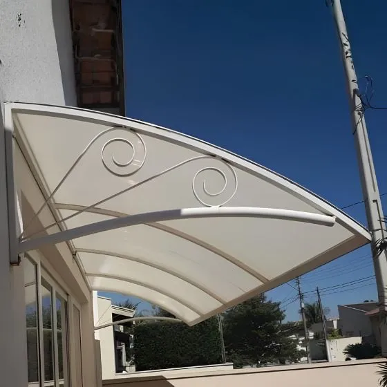 Toldo Policarbonato Alveolar em Campo Novo, Bragança Paulista SP Toldo Policarbonato Alveolar em Campo Novo, Bragança Paulista SP — Cobertura em área de piscina